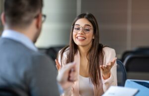 Acheteurs vs vendeurs : qui sortira vainqueur des négociations musclées de ce printemps 2025 ? Acheteurs vs Vendeurs : à qui profitera ce Printemps 2025, sous haute tension immobilière ?