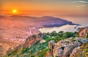 Avec 200 000 €, ce que vous achetez à Marseille vs Alger ou Oran va vous surprendre… Avec 200 000 €, ce que vous achetez à Alger, Oran ou Marseille va vous surprendre…