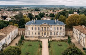 Vivre dans un ancien couvent, hôpital, caserne ou palais : l’immobilier neuf s’effondre, et si les bâtisseurs patrimoniaux détenaient la clé de la crise des promoteurs ? ancien couvent rehabilitation biens patrimoniaux logements neufs chute immobilier neuf 21 aout 2025