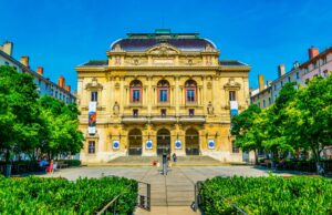 Presqu’île vs 6e arrondissement : où se joue vraiment le premium lyonnais ? Presqu’île vs 6e arrondissement où se joue vraiment le premium lyonnais